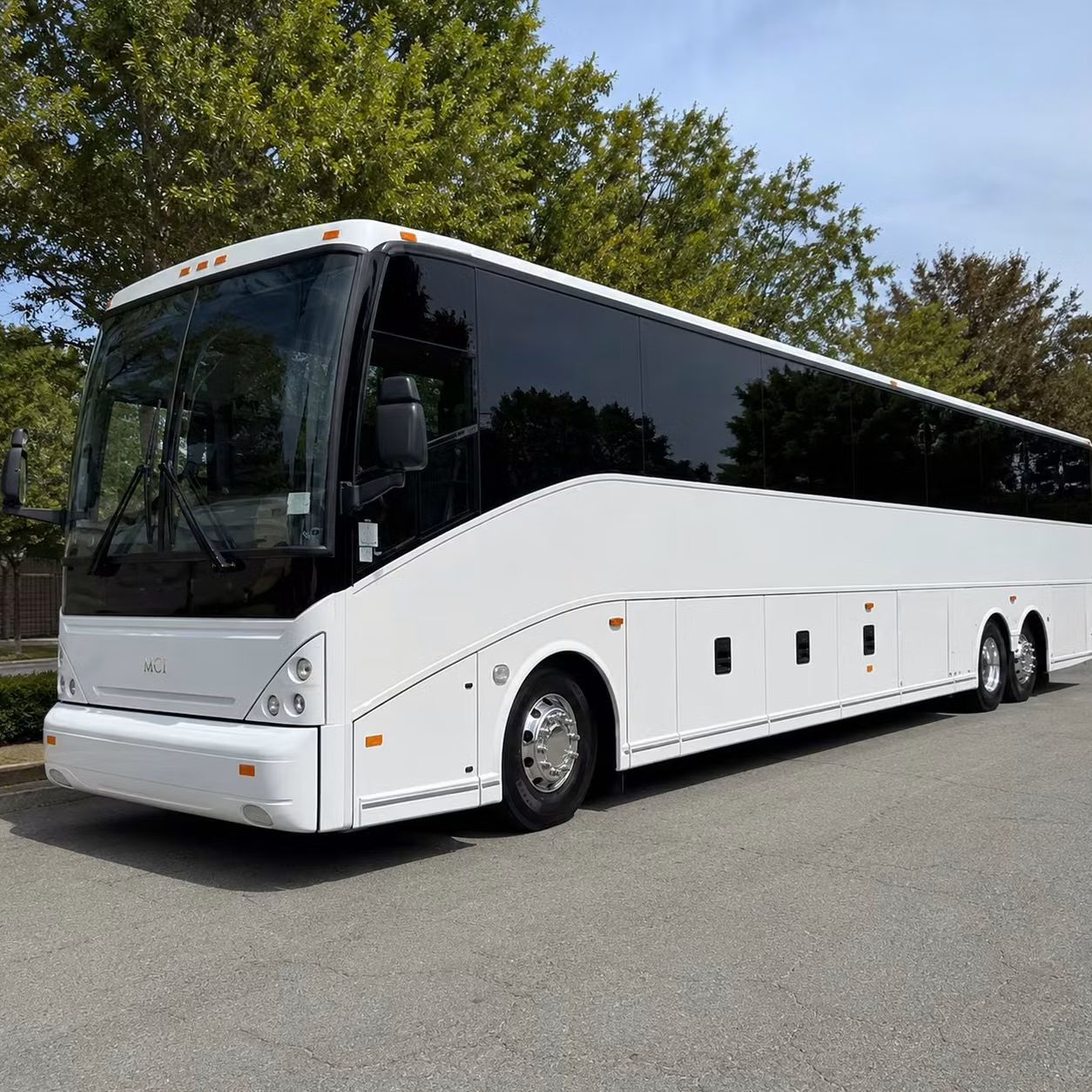 busrentalsouthfulton com is ready to help south fulton groups book airport transportation for every occasion