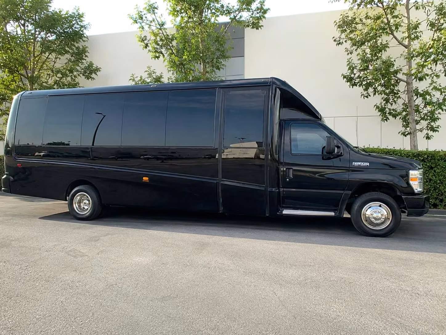minibus rentals for smaller south fulton prom groups