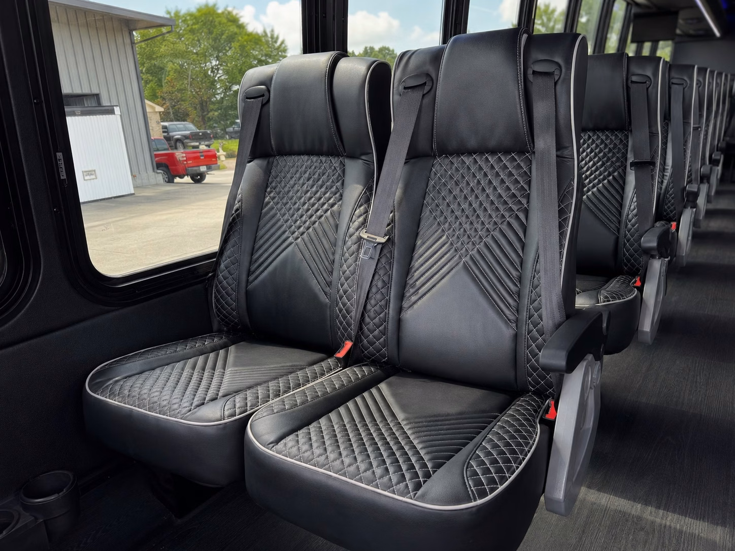 you can find and book prom transportation in south fulton and any nearby city